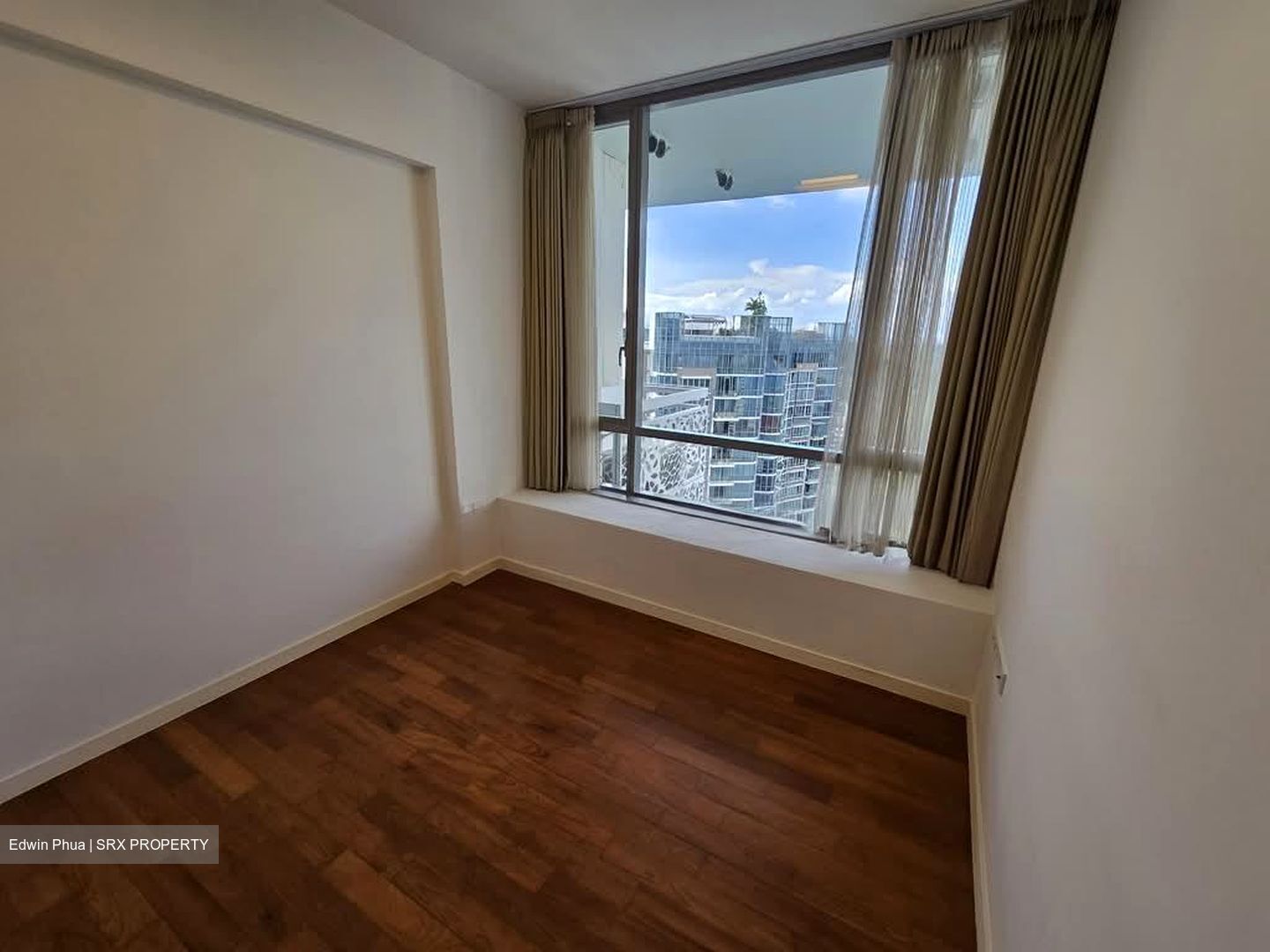 Cyan (D10), Condominium #561223561